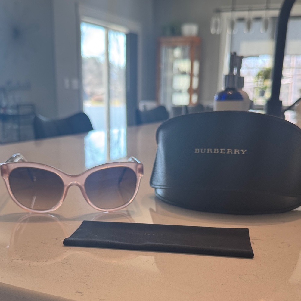 Burberry Pink/Gold Sunglasses